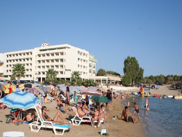 Tuntas Beach Hotel Altinkum