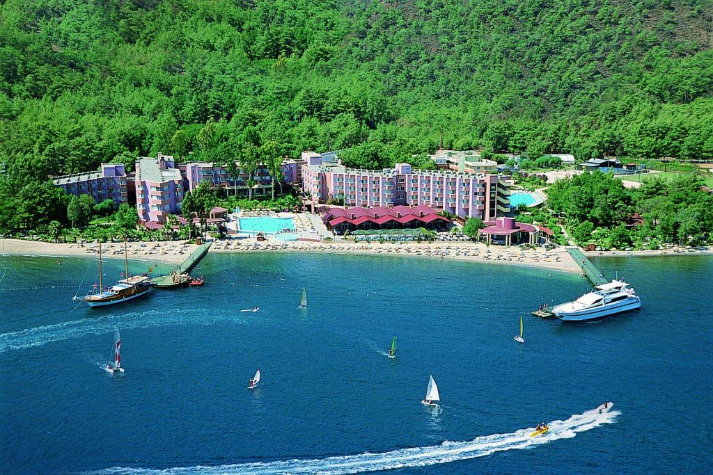 Fortezza Beach Resort